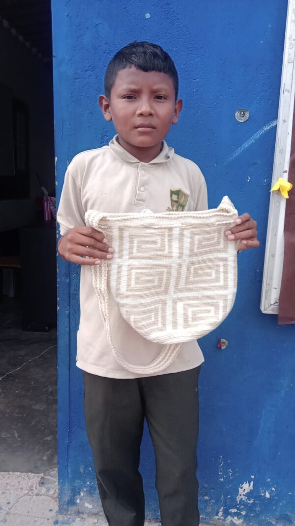 Mochila Mediana Yerzon Martinez